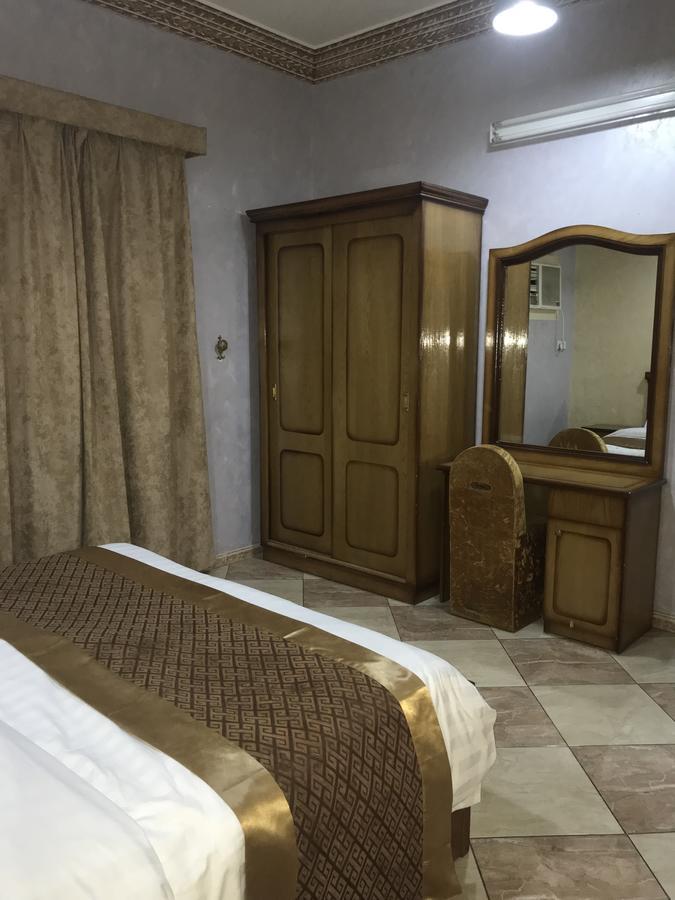 لمسات ذهبية للوحدات السكنية Мухайил Екстериор снимка